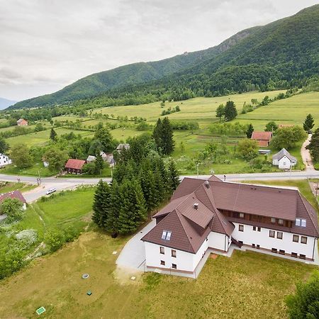 B&B Villa Angy Korenica Exterior photo