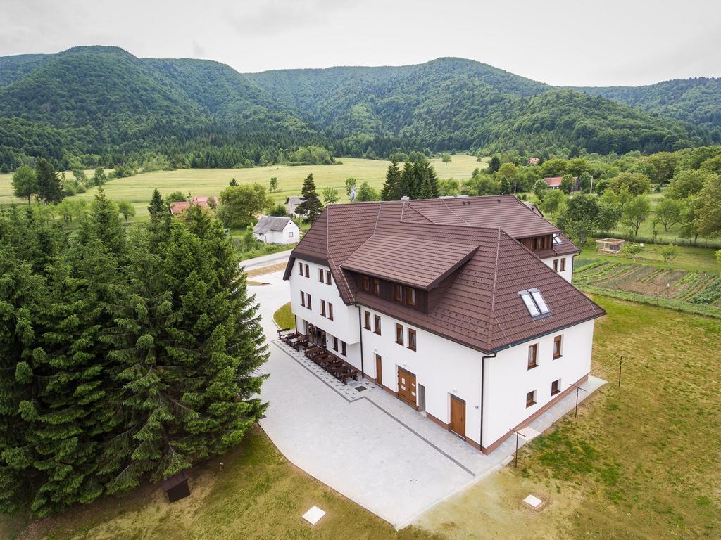 B&B Villa Angy Korenica Exterior photo